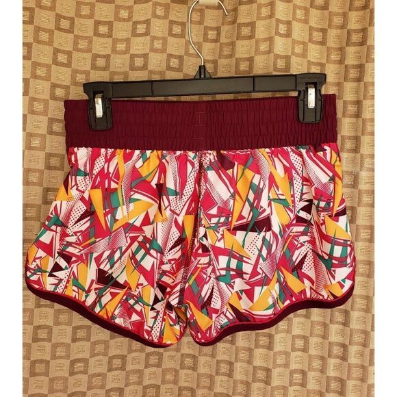 Under Armour Women's UA XS Running Shorts Semi-Fitted Shortie Shorts XS NWOT - Picture 5 of 6